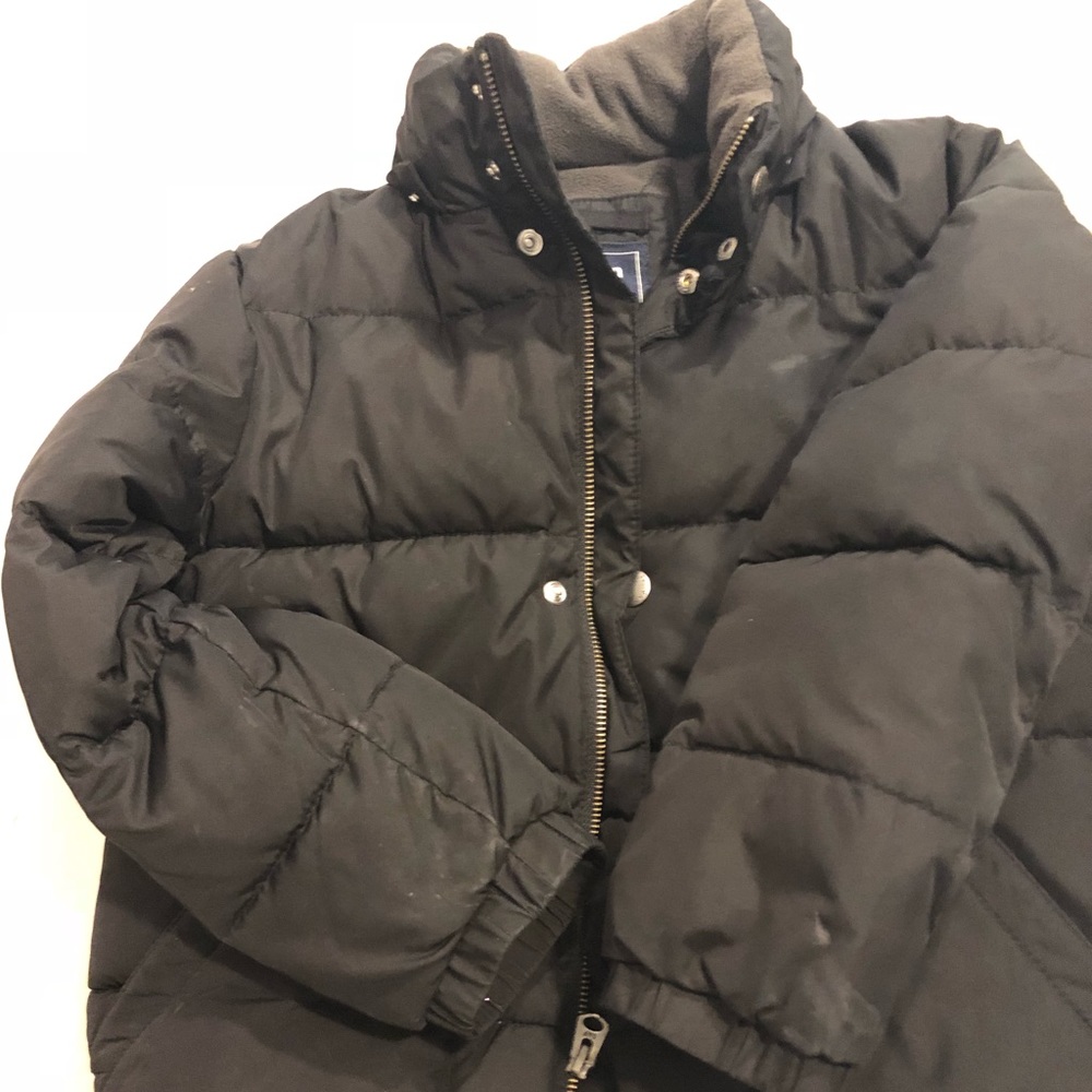Boys GAP size S puffer coat